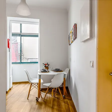 Escadinhas Da Santa Apartment Lisbon Exterior photo