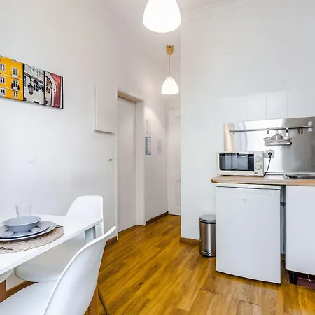 Escadinhas Da Santa Apartment Lisbon Exterior photo